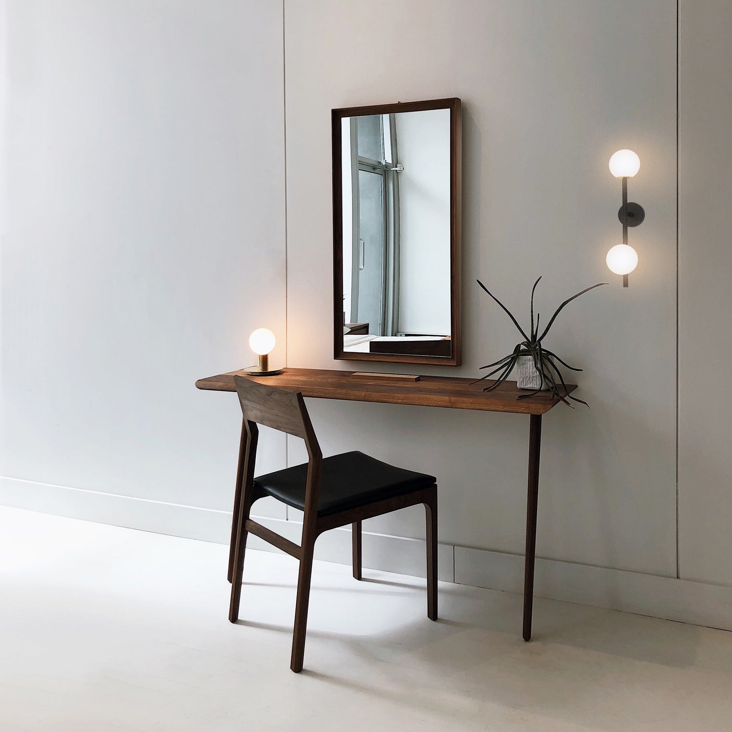 Linear Wall Lamp V6